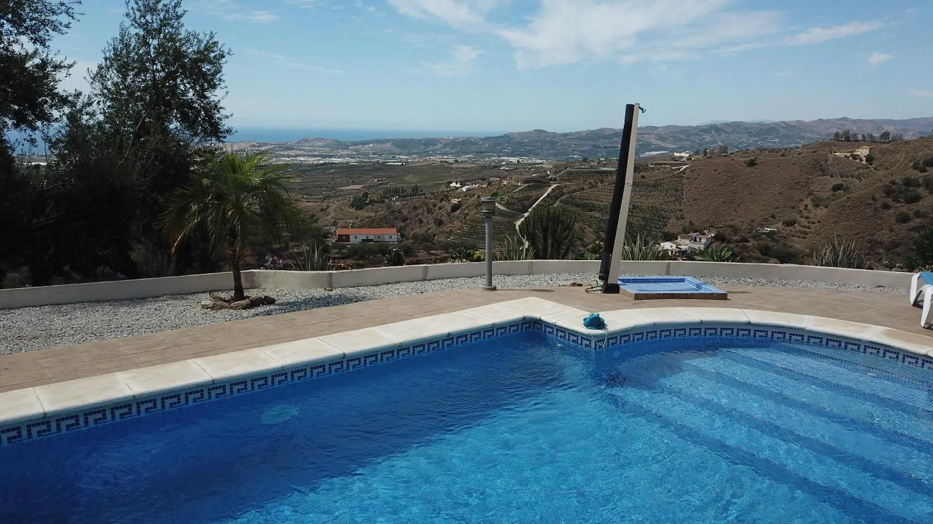 Villa Camakini With Heated Pool And Sea View Arenas  Arenas (Malaga)
