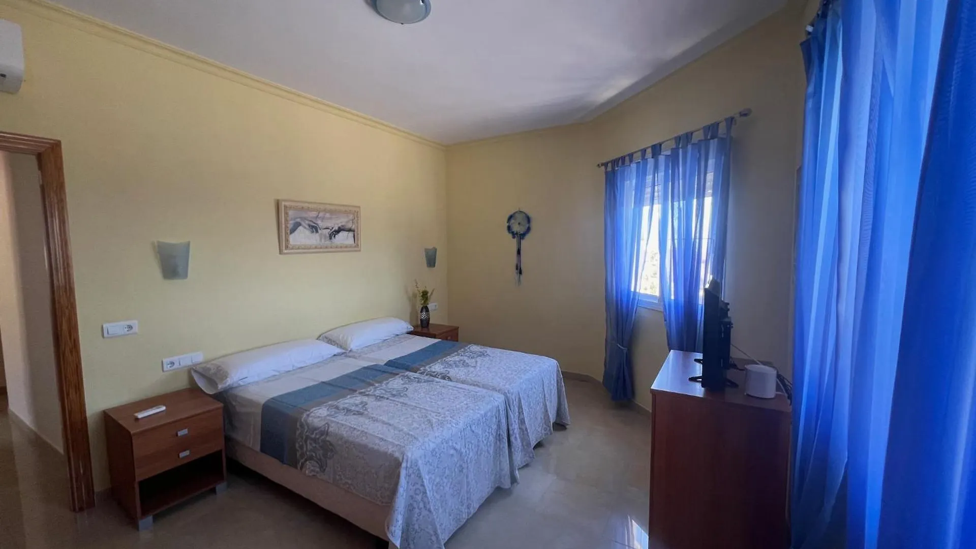 Villa Camakini With Heated Pool And Sea View Arenas  0*, Arenas (Malaga) Spain
