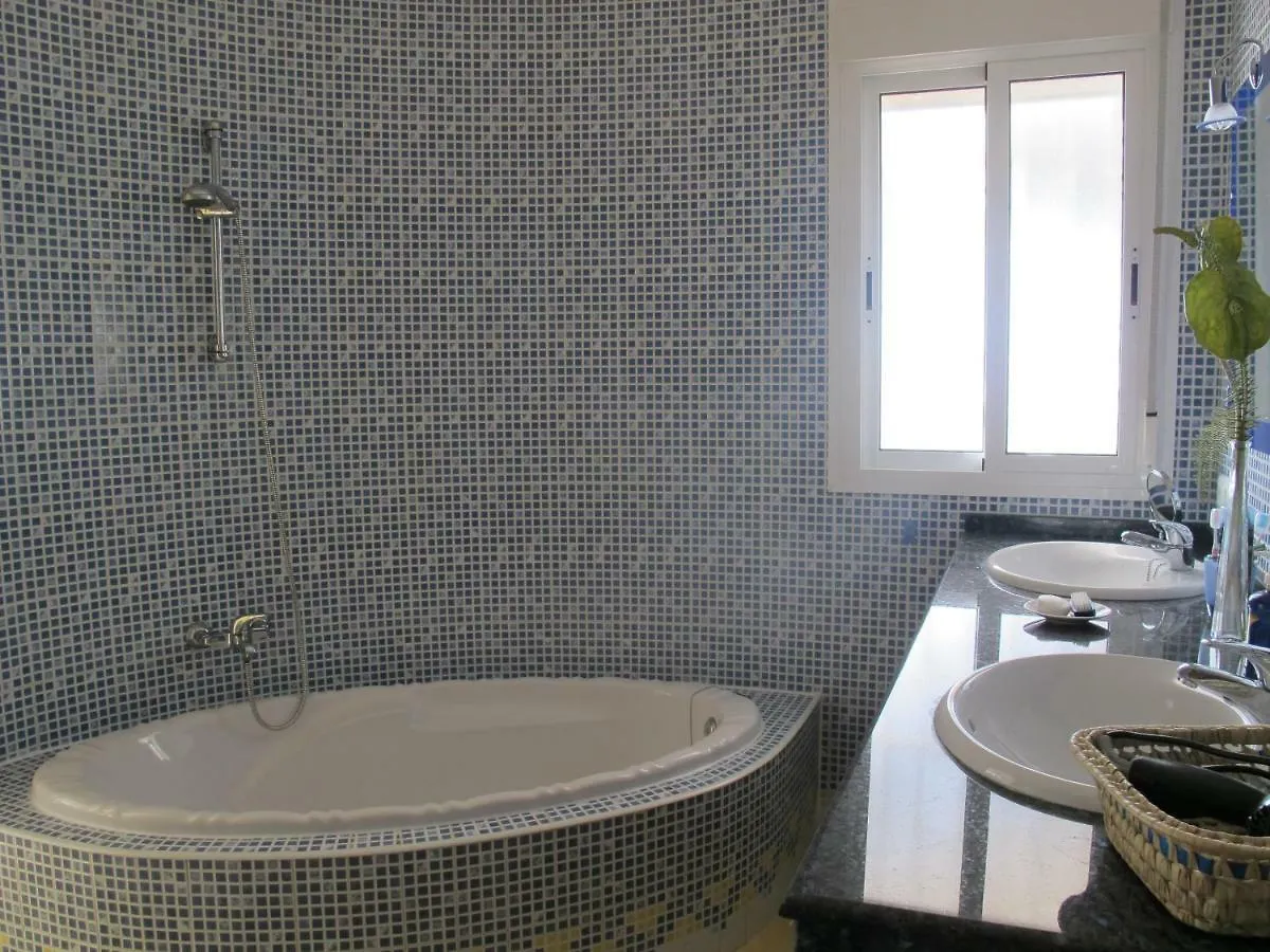 Villa Camakini With Heated Pool And Sea View Arenas  Spain
